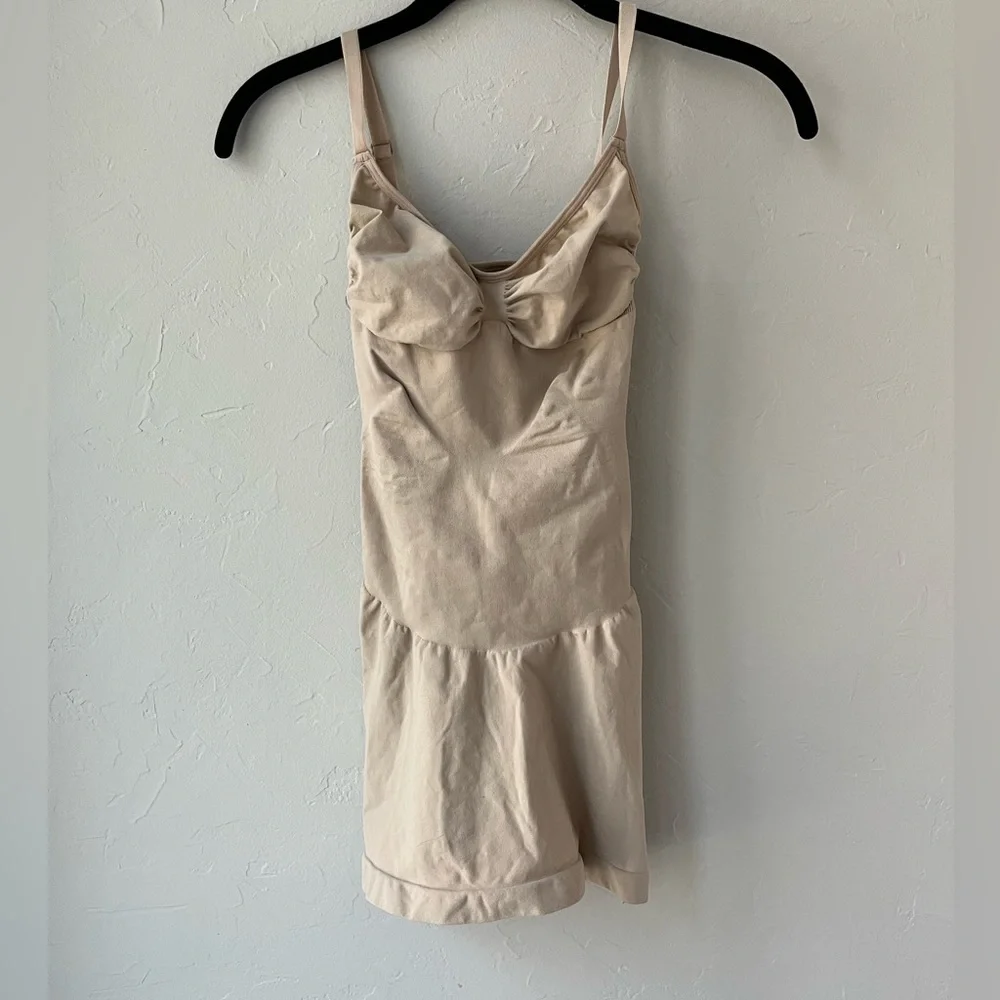 ✨NEW SKIMS SEAMLESS SCULPTING SLIP DRESS CLAY L - Picture 4 of 5